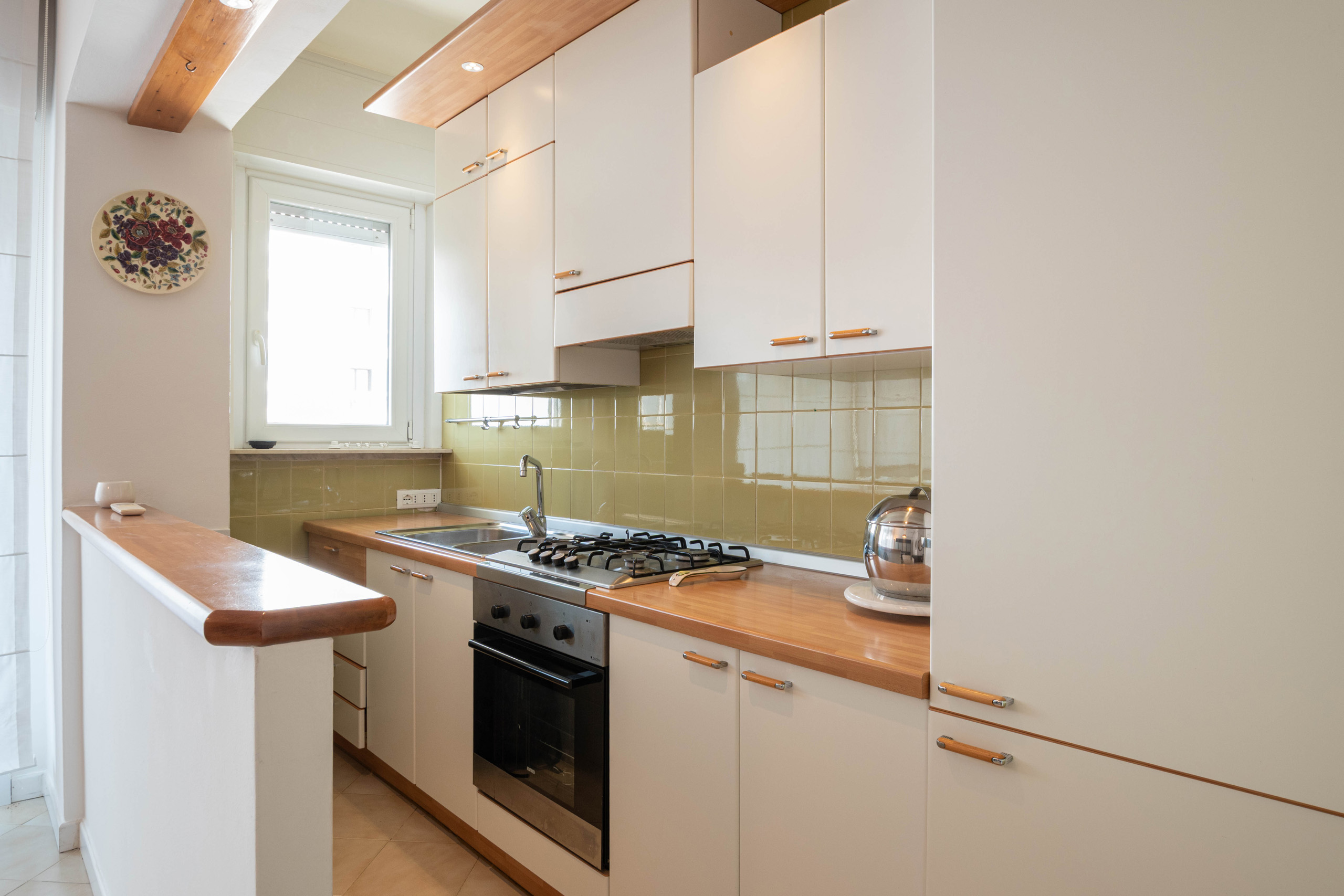 Cucina separata del bicamere in vendita a Lignano Sabbiadoro