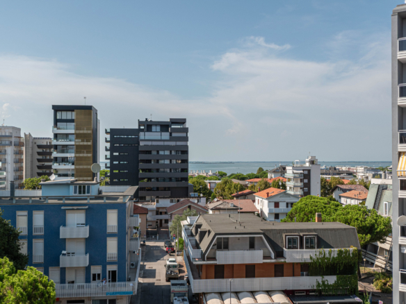 Vista verso la laguna dal bicamere in centro a Lignano Sabbiadoro